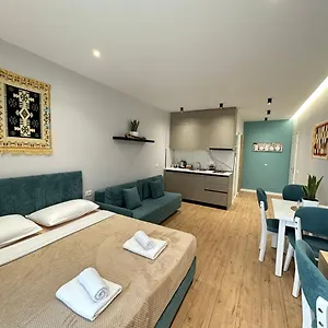 savi-accomodations-suite-lungomare.albaniahotels.org/